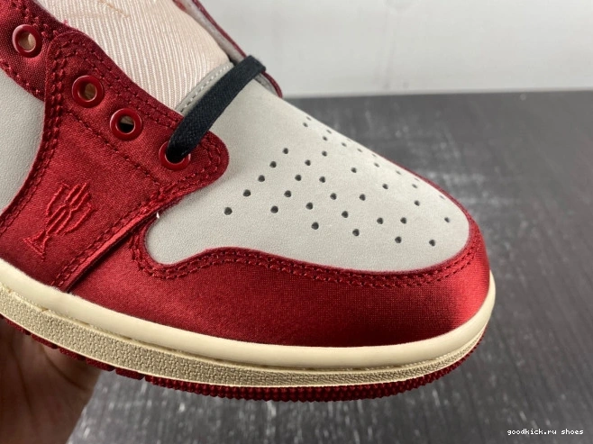 Rep OG Trophy Jordan Room Away 1 x Air FN0432-100 Low 0711